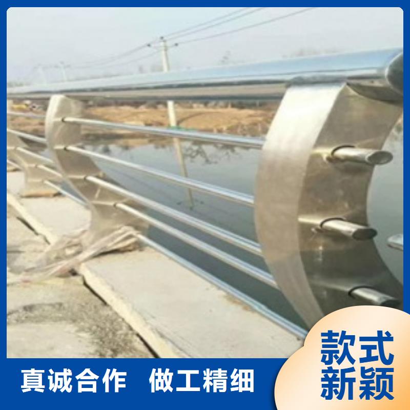 订购(鑫润通)不锈钢护栏立柱材质保证