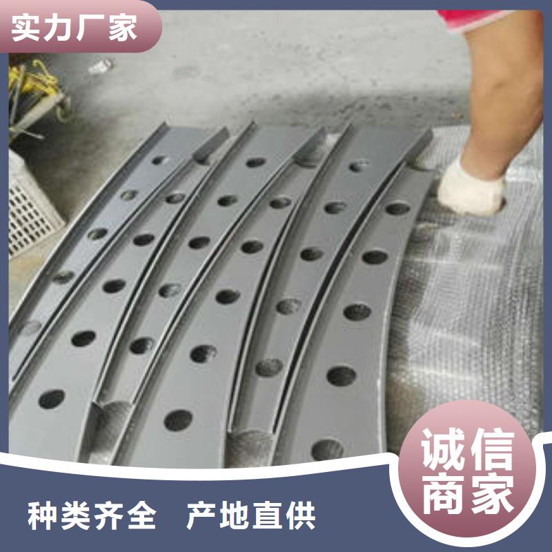 不銹鋼復合管護欄遠銷各地本地公司