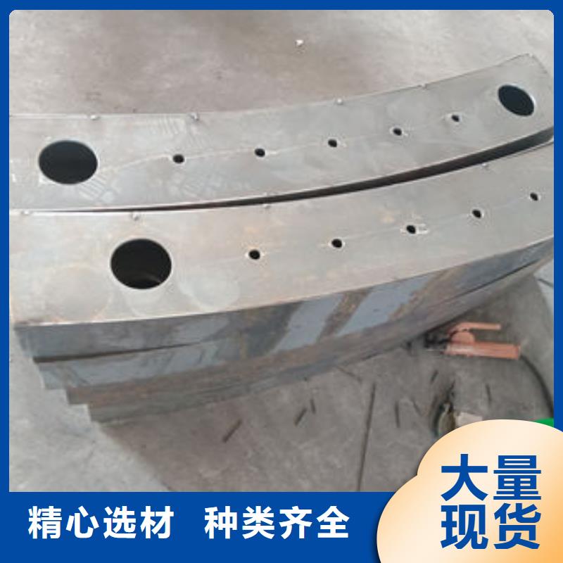 不銹鋼復(fù)合管欄桿優(yōu)惠多專業(yè)品質(zhì)