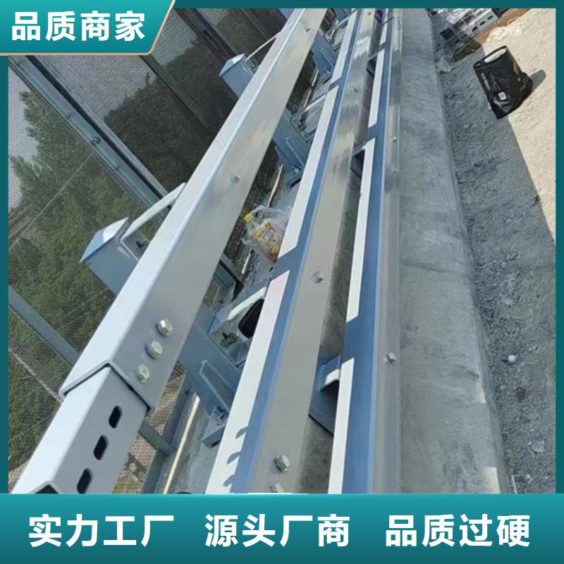 《台州》该地天桥不锈钢隔离防撞仿木护栏报价单