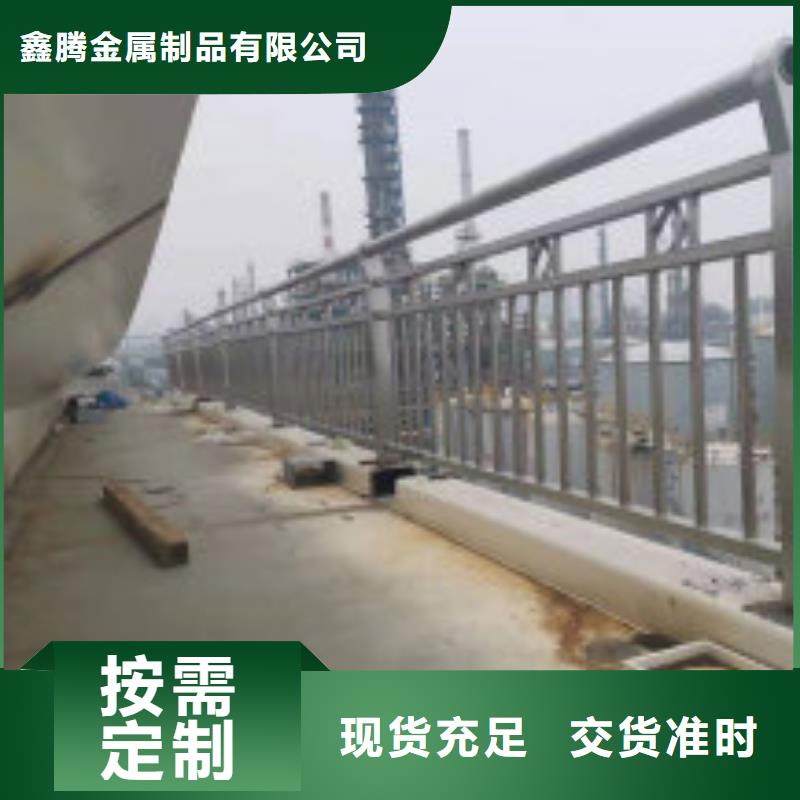 304不锈钢桥梁护栏施工安装效果图