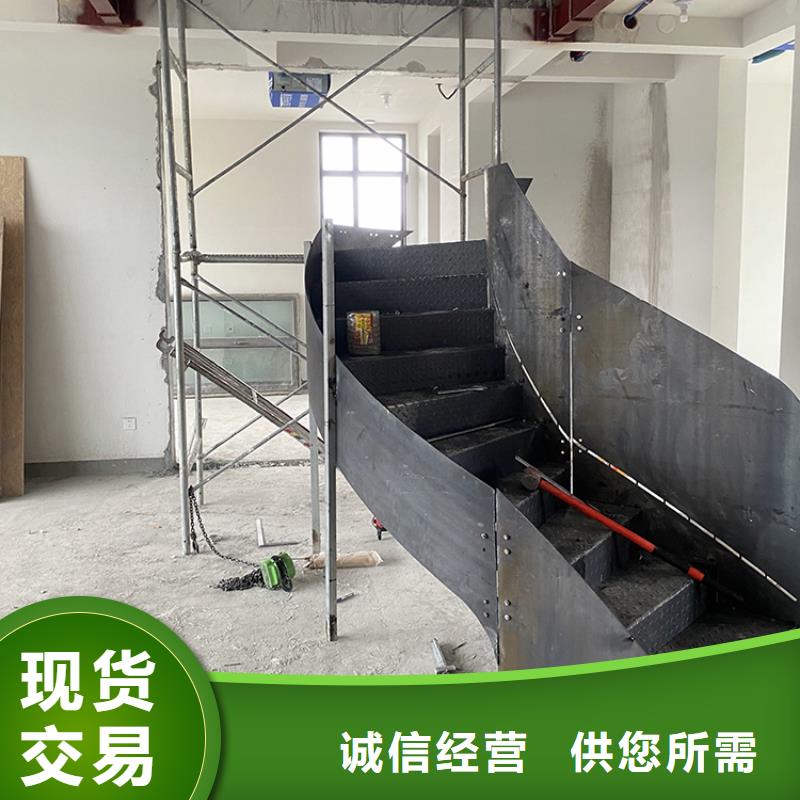 沧州市盐山工程楼梯旋转楼梯上门安装